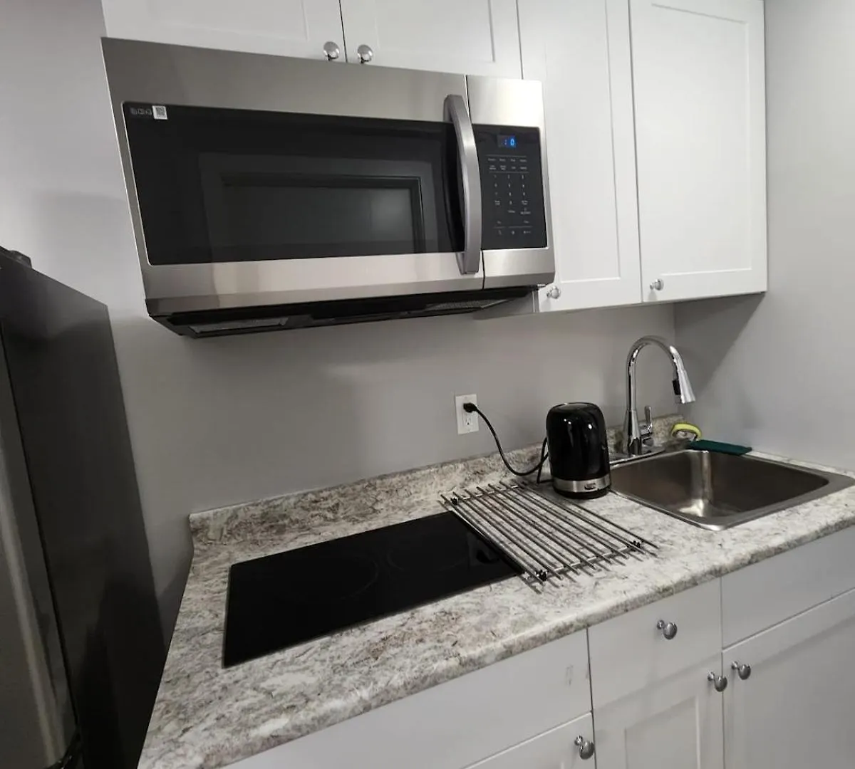 בית נופש וויניפג Entire Basement Suite In Bonavista קנדה