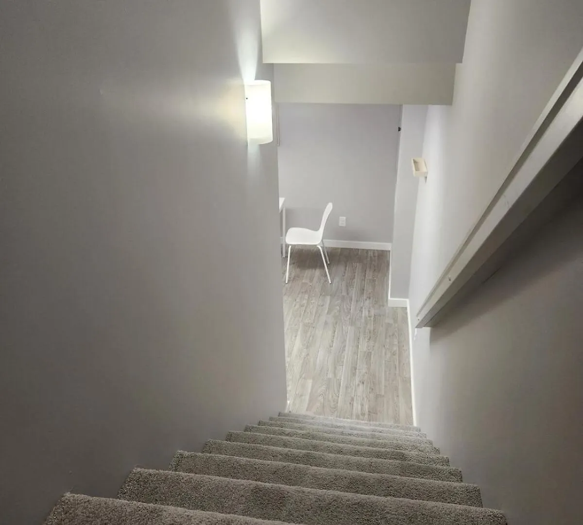 וויניפג Entire Basement Suite In Bonavista בית נופש